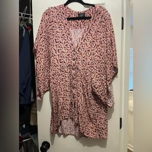Vici Coverup or Tunic top